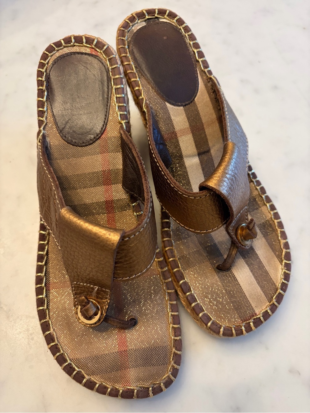 Burberry Nova Check Espadrille Wedge Sandals Womens EU 37 Gold Leather Thong